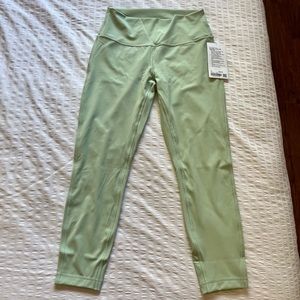 Lululemon women’s Wunder Under HR tight 25”